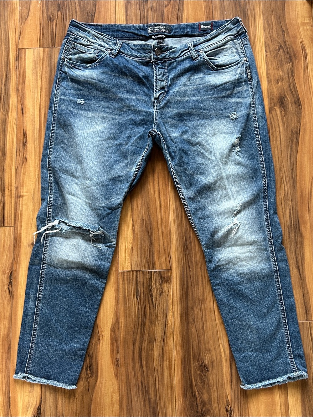 Silver Boyfriend Distressed Capri Jeans - Picture 9 of 9